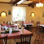 Und Restaurant Eurohof Hotel 4*
