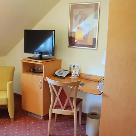 Szálloda Und Restaurant Eurohof 4*