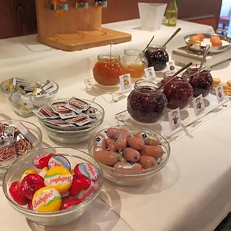 Und Restaurant Eurohof Hotel 4*