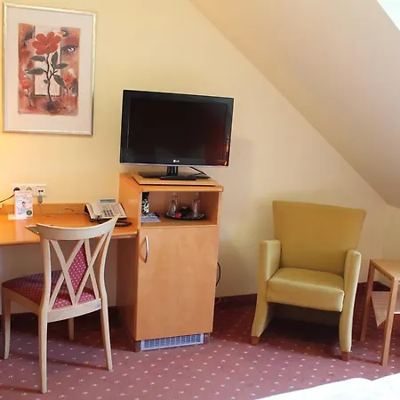 Szálloda Und Restaurant Eurohof 4*