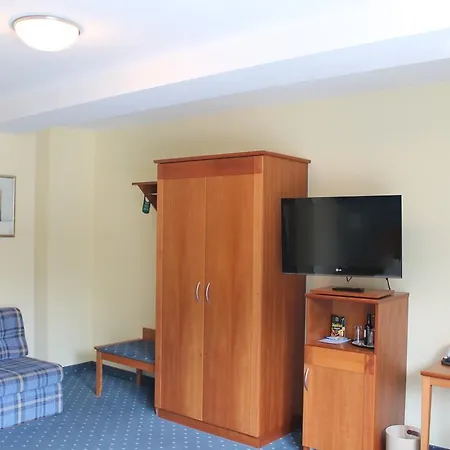 Und Restaurant Eurohof Hotel 4*