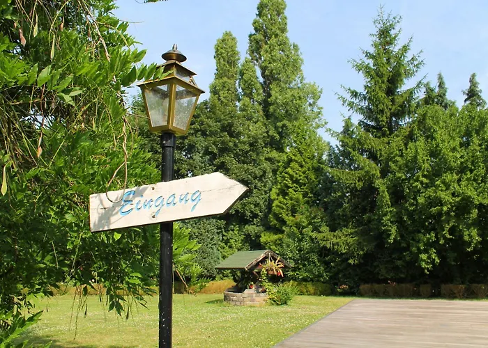 Отель Und Restaurant Eurohof Дуйсбург