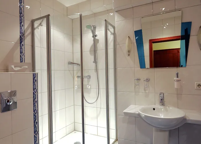 Und Restaurant Eurohof Отель Дуйсбург