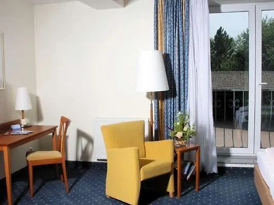 Und Restaurant Eurohof Отель