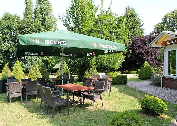 Und Restaurant Eurohof Отель Дуйсбург