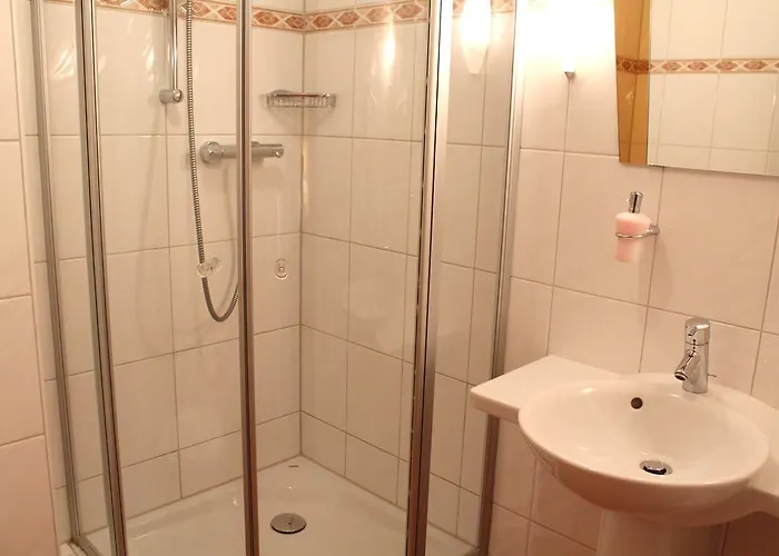 Отель Und Restaurant Eurohof Дуйсбург